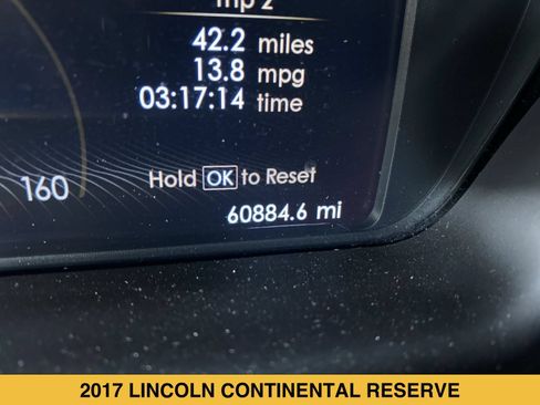 Used 2017 Lincoln Continental Reserve w/ Technology Package AWD/4WD image 4