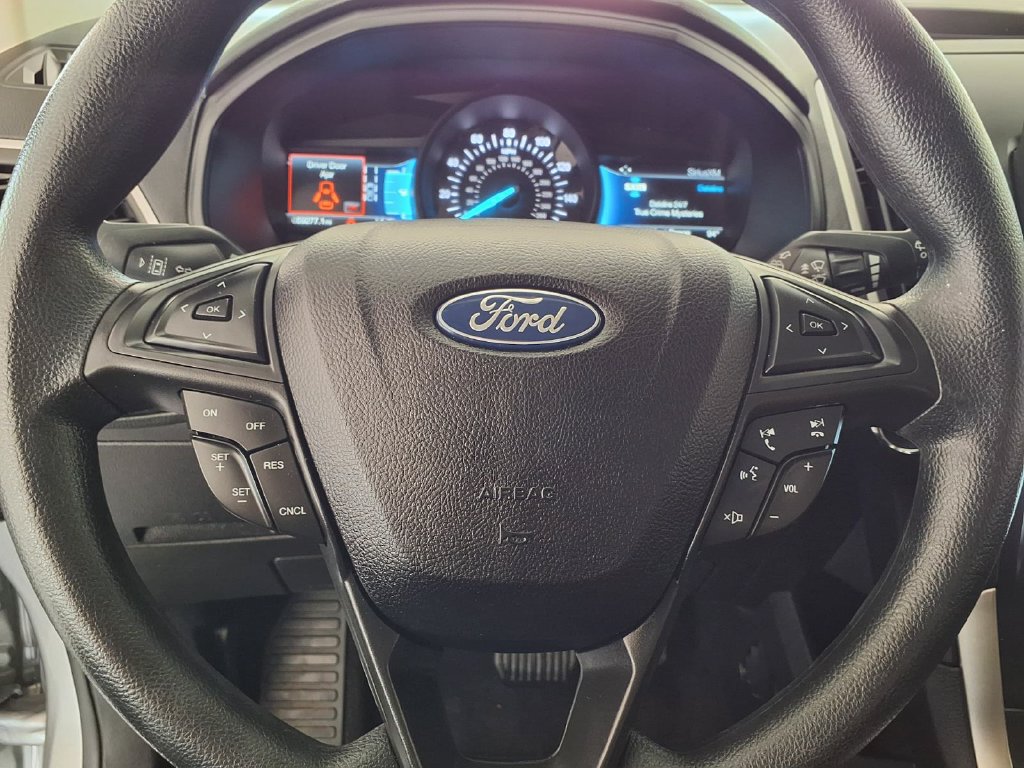 Used 2023 Ford Edge SE AWD/4WD image 5