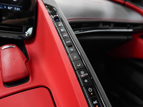 Used 2023 Chevrolet Corvette Stingray Preferred Conv w/ Z51 Performance Package RWD image 22