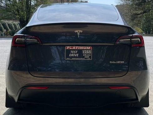 Used 2021 Tesla Model Y Performance image 7
