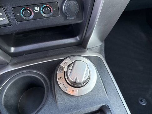 Used 2015 Toyota 4Runner Limited image 18