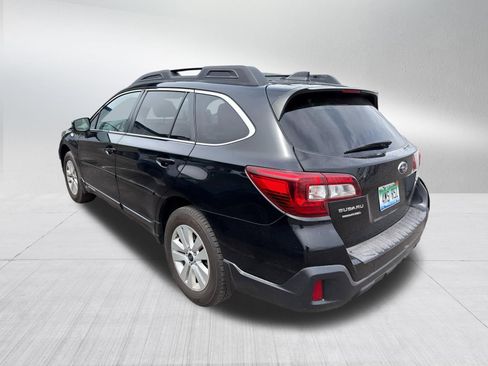 Used 2019 Subaru Outback 2.5i Premium w/ Popular Package #2 AWD/4WD image 8