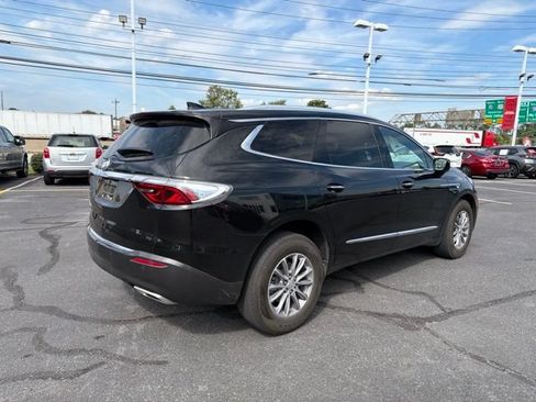 Used 2024 Buick Enclave Essence w/ Technology Package AWD/4WD image 6