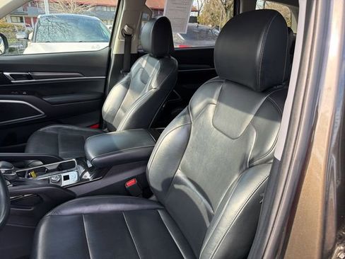 Used 2022 Kia Telluride S image 10