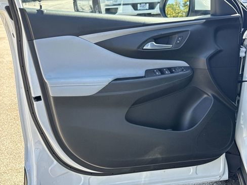 Certified 2024 Buick Envista Preferred w/ Advanced Safety Package image 14