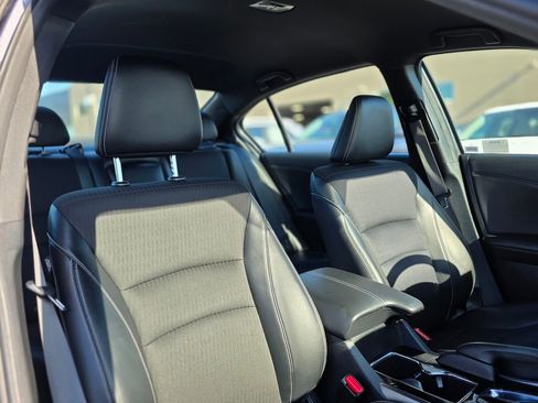 Used 2016 Honda Accord Sport image 11