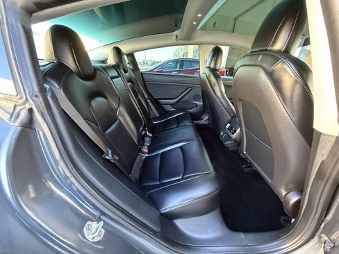 Used 2023 Tesla Model 3 Standard Range image 26