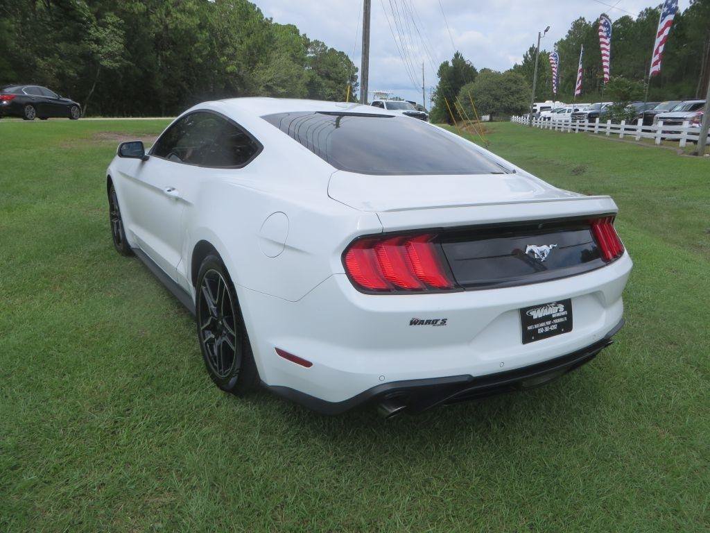 Used 2020 Ford Mustang Premium RWD image 8