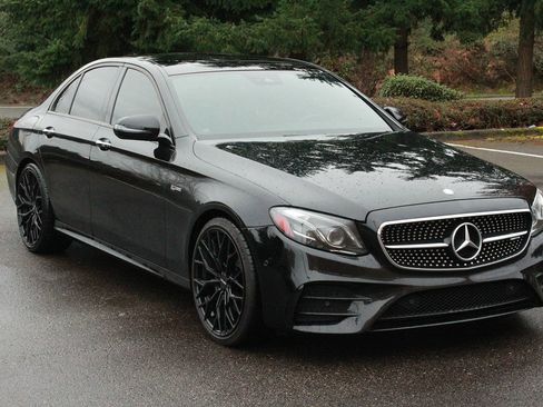 Used 2017 Mercedes-Benz E 43 AMG 4MATIC Sedan image 3