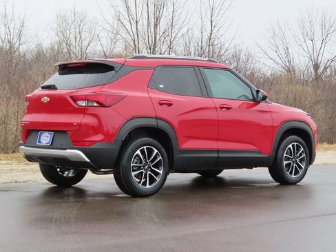 New 2026 Chevrolet TrailBlazer LT w/ LT Cold Weather Package AWD/4WD image 3