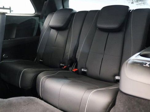 Used 2024 Mercedes-Benz GLS 580 4MATIC image 14
