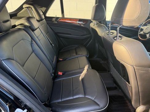 Used 2012 Mercedes-Benz ML 350 BlueTEC 4MATIC image 18