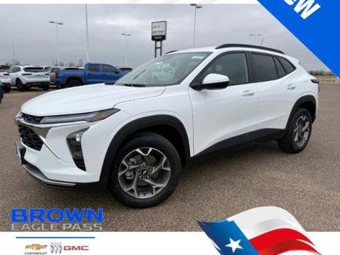 New 2026 Chevrolet Trax LT image 1