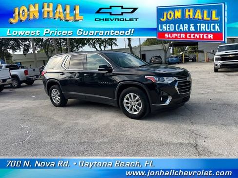 Used 2020 Chevrolet Traverse LT FWD image 13