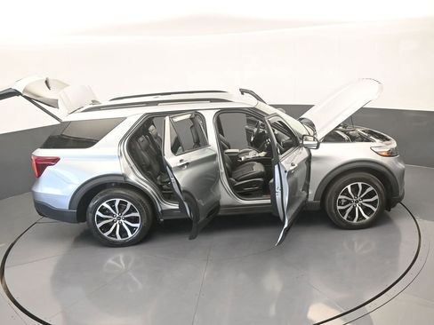 Used 2023 Ford Explorer ST AWD/4WD image 76