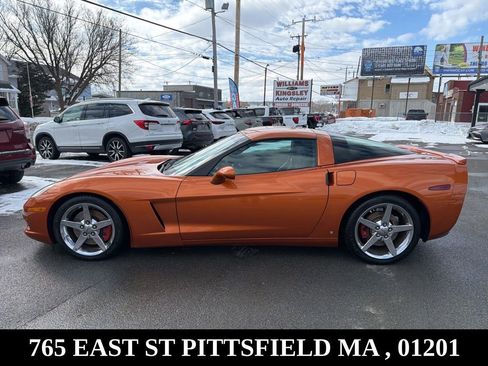 Used 2007 Chevrolet Corvette Coupe w/ Performance Package image 4