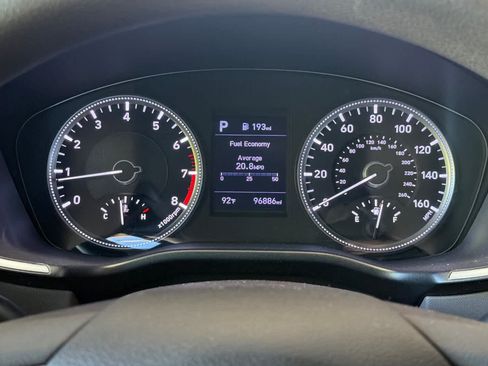Used 2020 Hyundai Santa Fe SE AWD/4WD image 27
