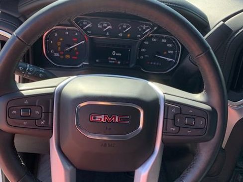 Used 2022 GMC Sierra 3500 SLT w/ SLT Preferred Package AWD/4WD image 29