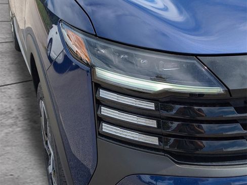 New 2026 Nissan Kicks SV image 9