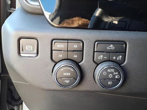 Used 2024 Chevrolet Silverado 1500 RST image 17