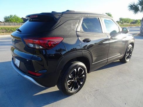 Used 2023 Chevrolet TrailBlazer LT FWD image 4