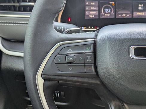 New 2025 Jeep Grand Cherokee Altitude image 26