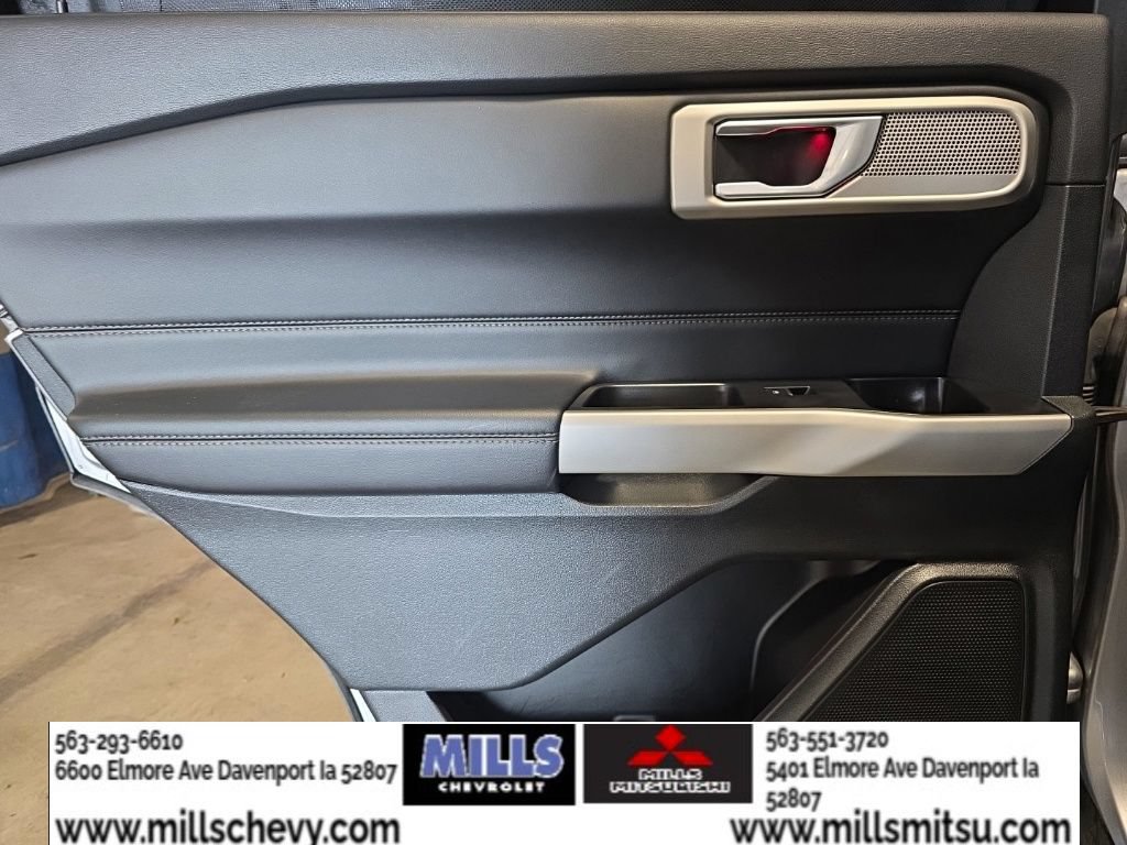 Used 2022 Ford Explorer Limited AWD/4WD image 16