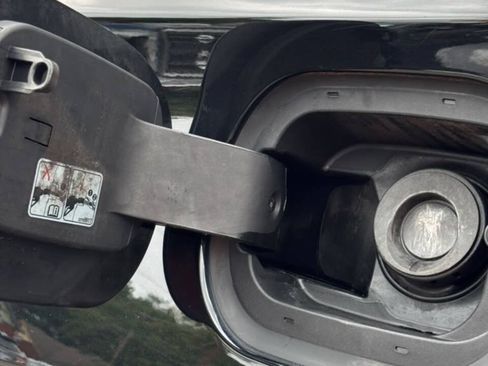 Used 2019 Chevrolet Traverse LS FWD image 36