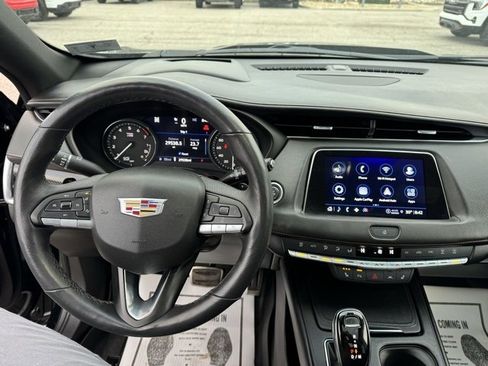 Used 2023 Cadillac XT4 Sport w/ Technology Package image 14