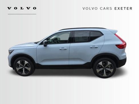 New 2026 Volvo XC40 B5 Plus w/ Protection Package Premier AWD/4WD image 4