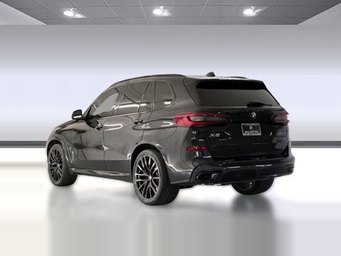 Certified 2022 BMW X5 xDrive40i w/ M Sport Package image 3
