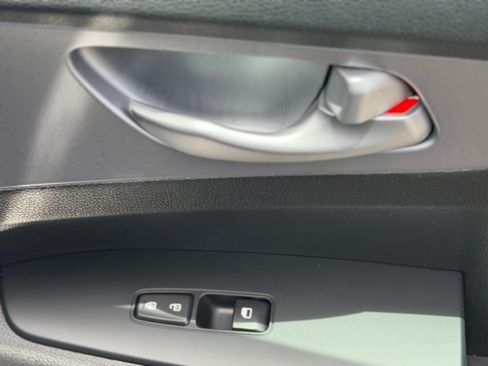 Used 2024 Kia Forte LXS w/ LXS Technology Package FWD image 9