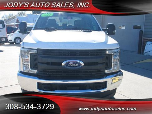 Used 2019 Ford F250 XL w/ Power Equipment Group image 32