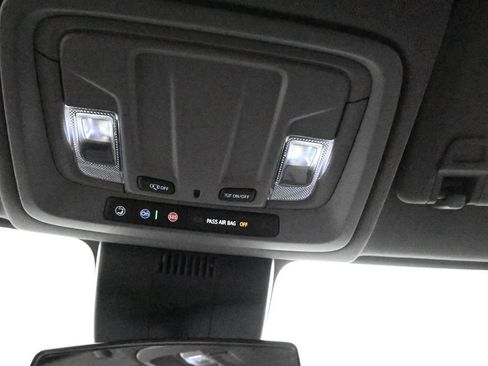 Used 2025 GMC Sierra 1500 Elevation AWD/4WD image 19