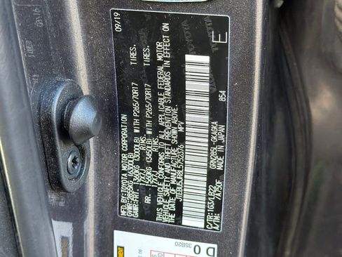 Used 2020 Toyota 4Runner SR5 Premium w/ Moonroof Package image 26