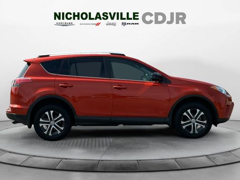Used 2016 Toyota RAV4 LE AWD/4WD image 6