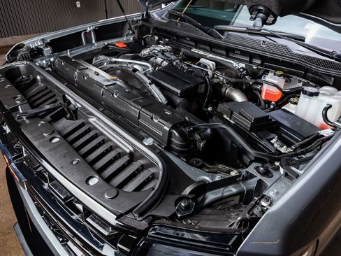 Used 2026 Chevrolet Silverado 2500 ZR2 w/ LPO, Dark Essentials Package image 40