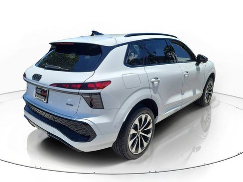 New 2026 Audi Q3 quattro 2.0T AWD/4WD image 4