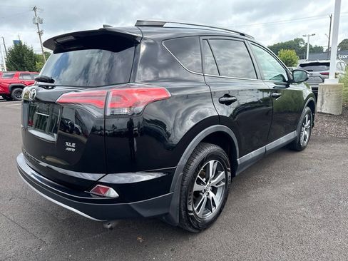 Used 2018 Toyota RAV4 XLE w/ Plus Extra Value Package AWD/4WD image 5