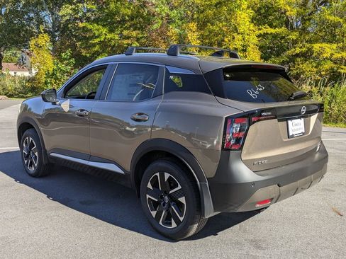 New 2026 Nissan Kicks SV w/ SV Premium Package image 4