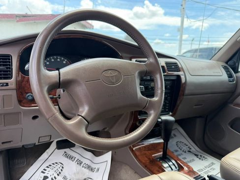 Used 2000 Toyota 4Runner Limited RWD image 11