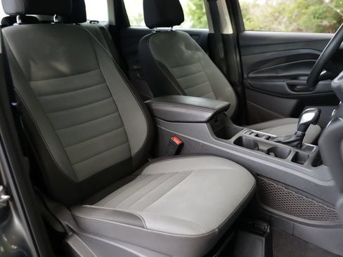 Used 2017 Ford Escape S FWD image 25