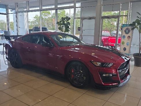 Certified 2020 Ford Mustang Shelby GT500 w/ Carbon Fiber Track Pack image 13