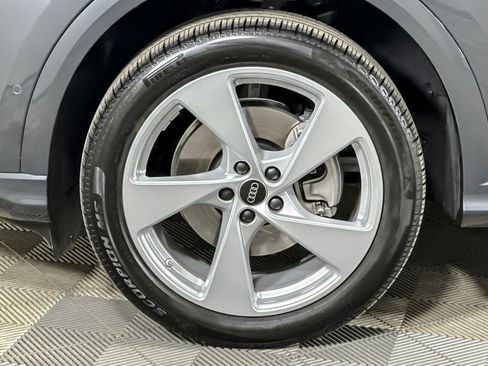 Used 2025 Audi Q5 Premium Plus w/ Premium Plus AWD/4WD image 26
