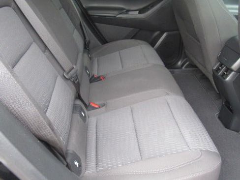 Used 2026 Chevrolet Equinox LT AWD/4WD image 10