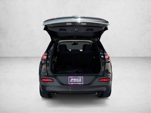 Used 2014 Jeep Cherokee Latitude w/ Comfort/Convenience Group FWD image 7
