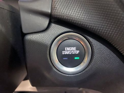 Used 2022 Chevrolet Equinox RS w/ Infotainment Package AWD/4WD image 35