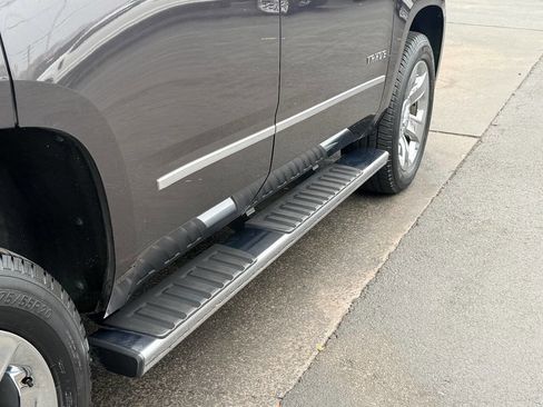 Used 2017 Chevrolet Tahoe LT w/ LT Signature Package image 14