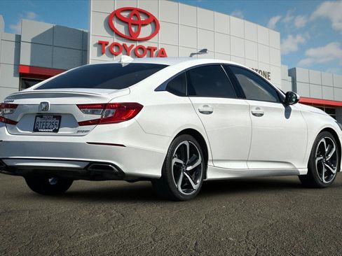 Used 2020 Honda Accord Sport image 3