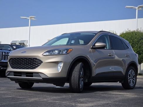 Used 2021 Ford Escape SEL w/ Technology Package AWD/4WD image 14